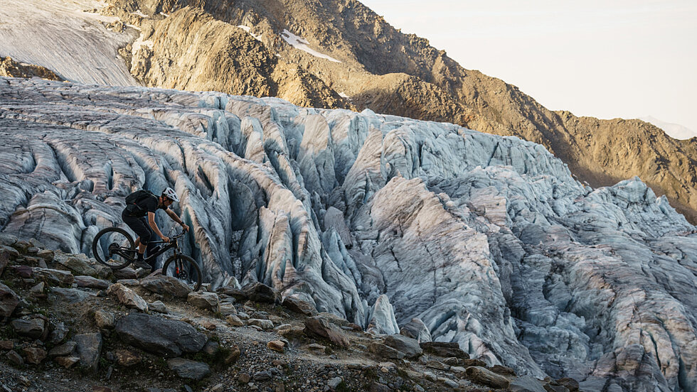 Scotty Laughland am Gletscher